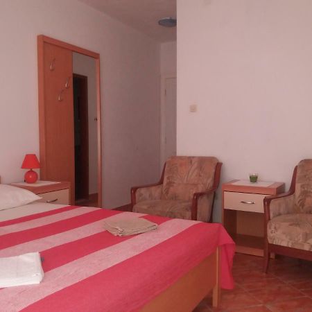 Apartments Erceg 奥米什 外观 照片
