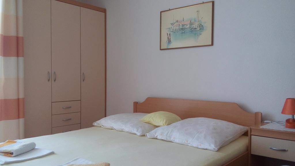 Apartments Erceg 奥米什 外观 照片