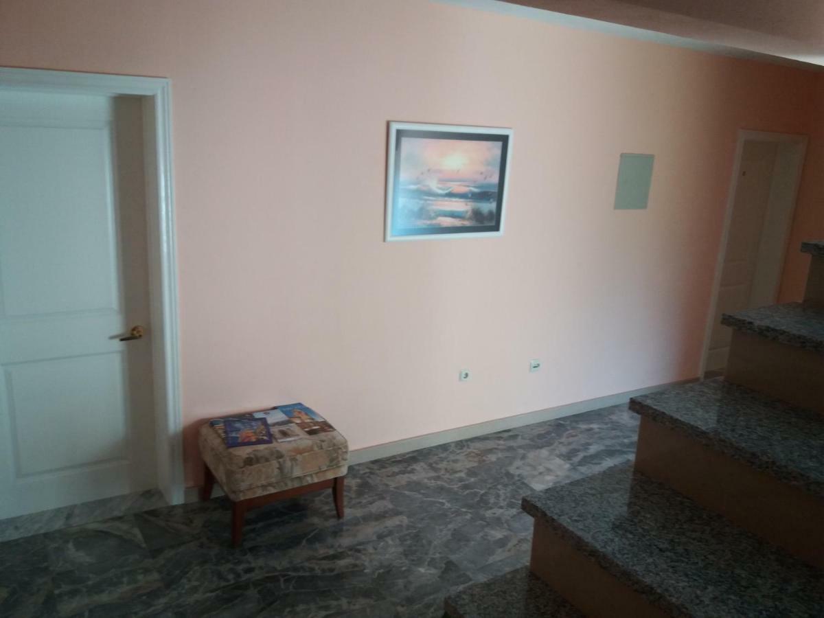 Apartments Erceg 奥米什 外观 照片