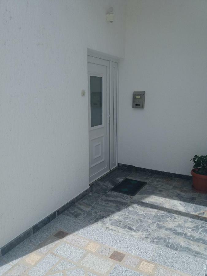 Apartments Erceg 奥米什 外观 照片