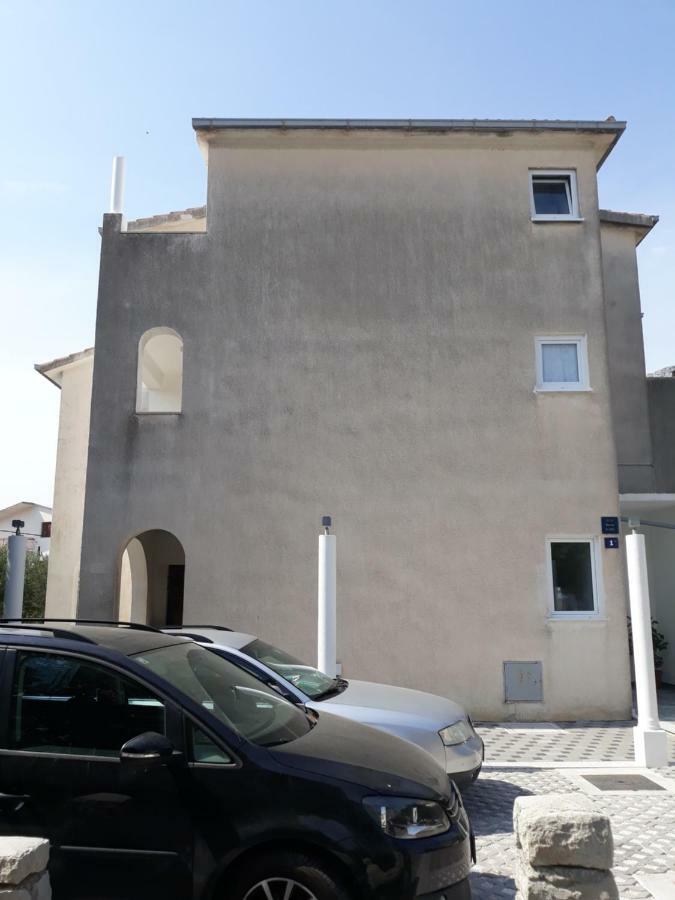 Apartments Erceg 奥米什 外观 照片