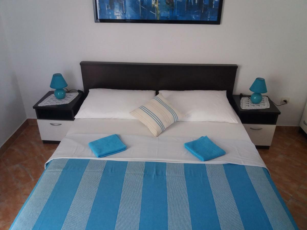 Apartments Erceg 奥米什 外观 照片