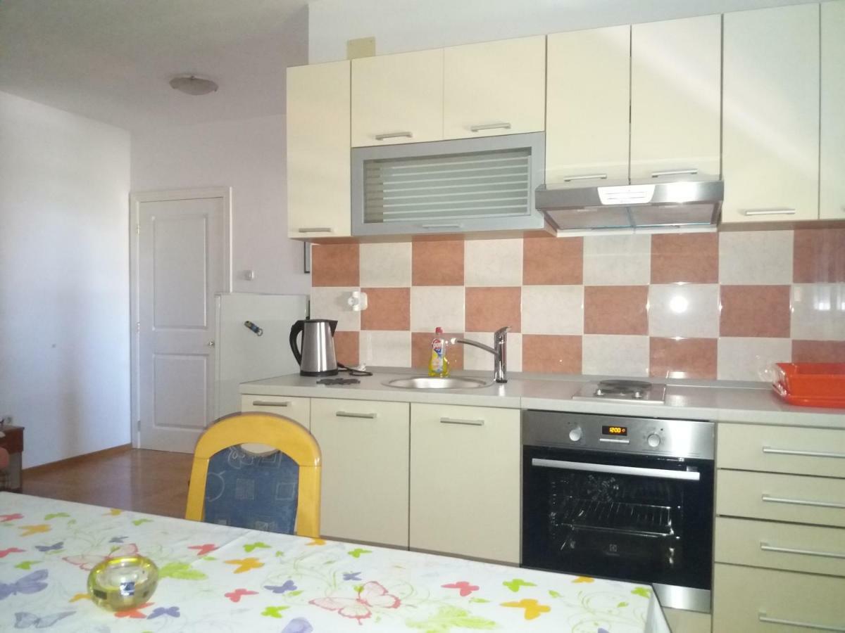 Apartments Erceg 奥米什 外观 照片