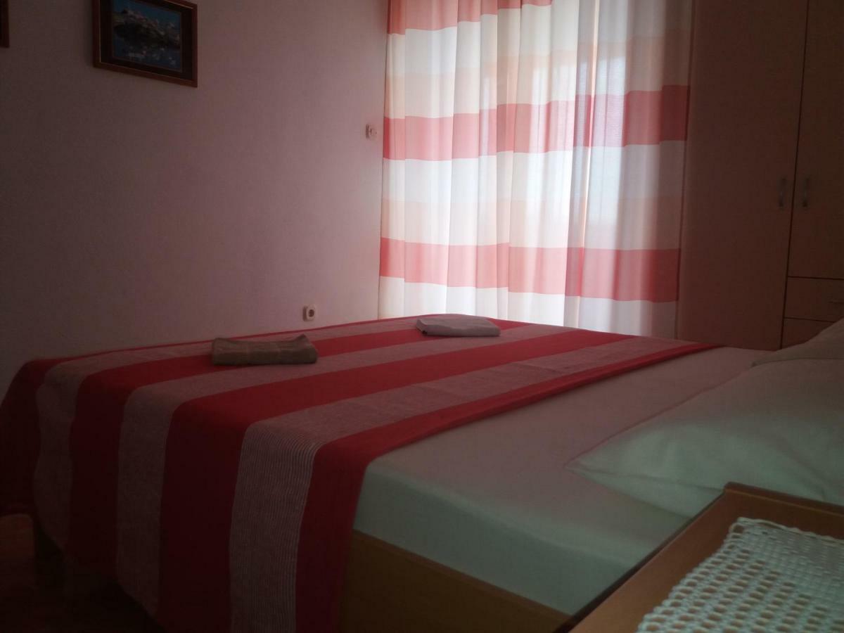 Apartments Erceg 奥米什 外观 照片