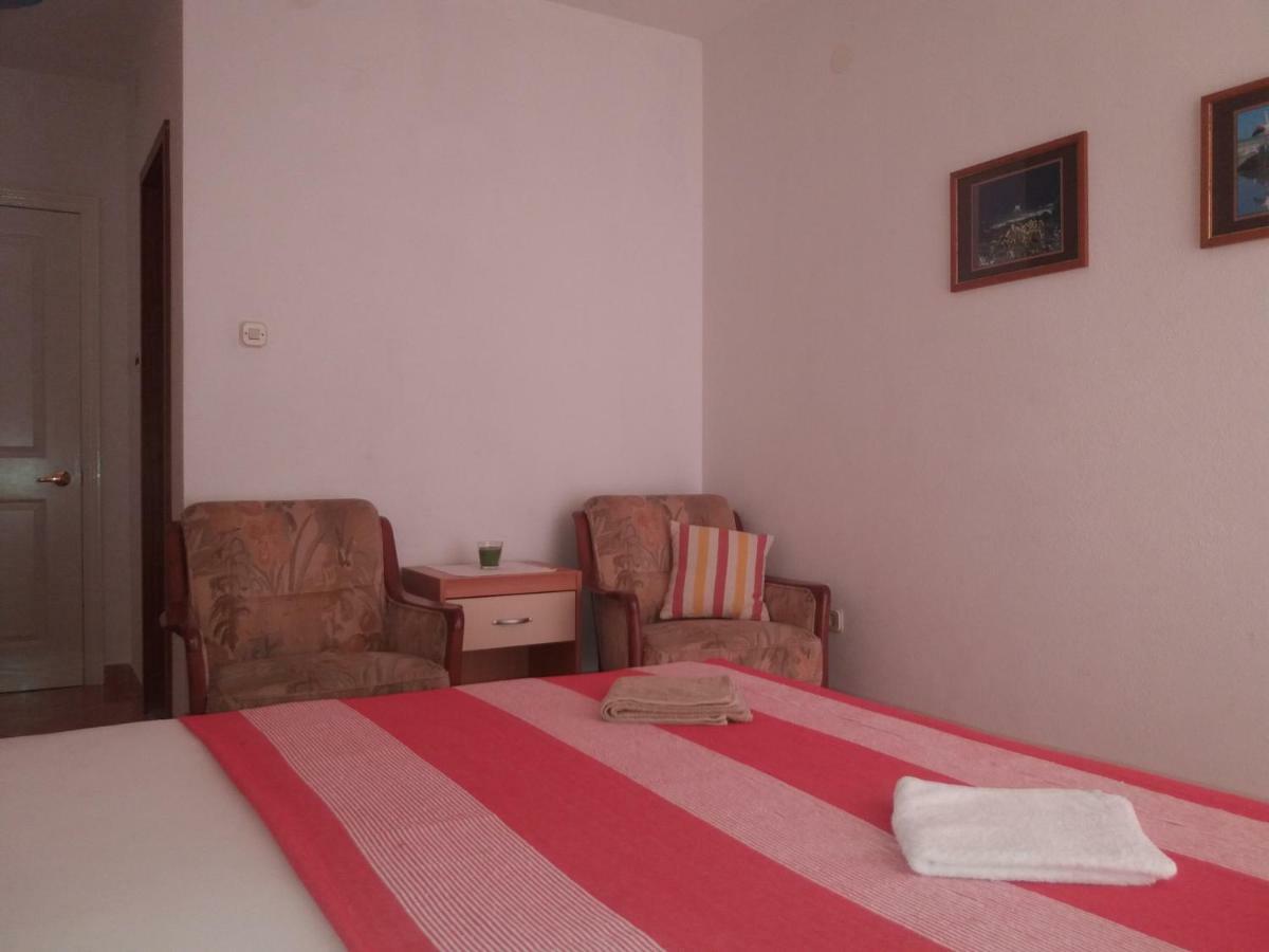 Apartments Erceg 奥米什 外观 照片