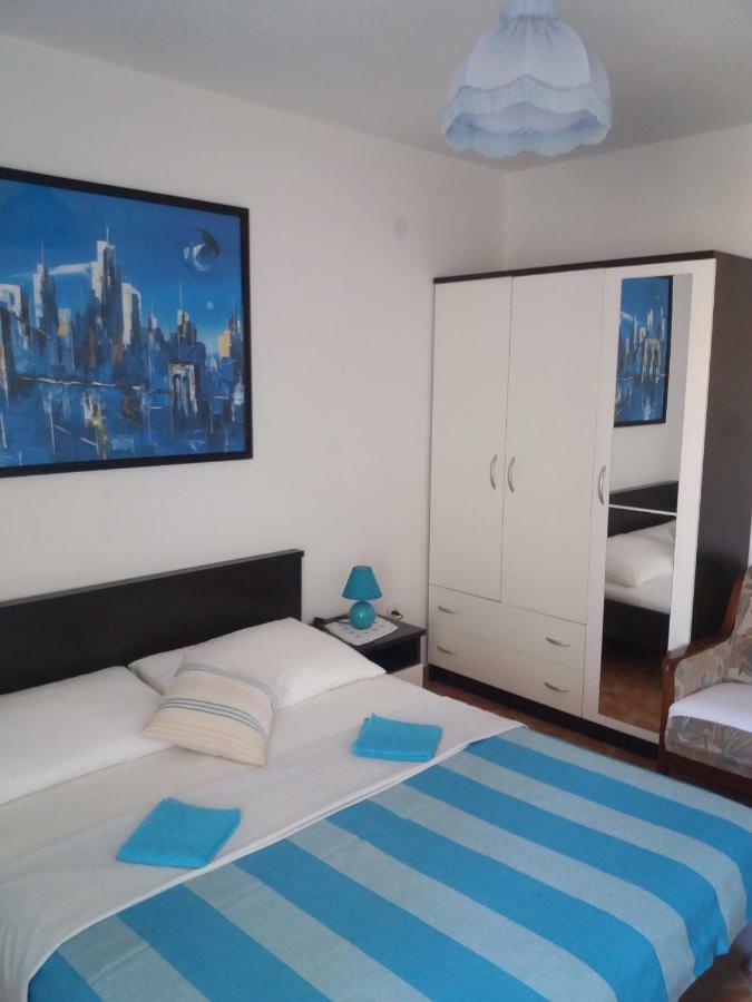 Apartments Erceg 奥米什 外观 照片